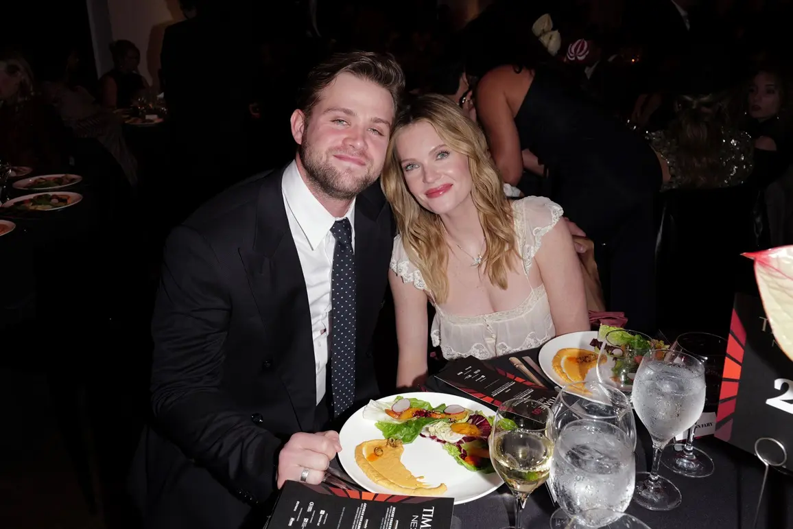 Meghann Fahy Shares That Leo Woodall Didn’t Message Her After She Gave Him Her Phone Number on ‘The White Lotus’ Set