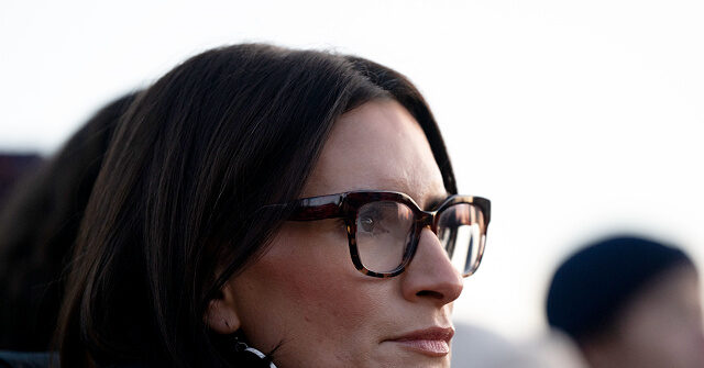 Minnesota Senator Tina Smith Supports Lt. Gov. Peggy Flanagan for Her Position Before the Primary