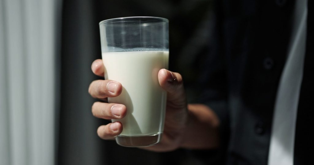 New Mexico issues a caution about drinking raw milk following the death of a newborn due to listeria.