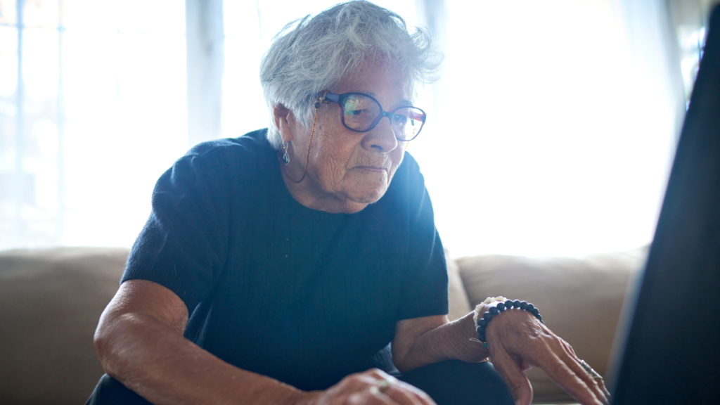 Only specific kinds of brain-training activities lower the chance of dementia, a large study shows.