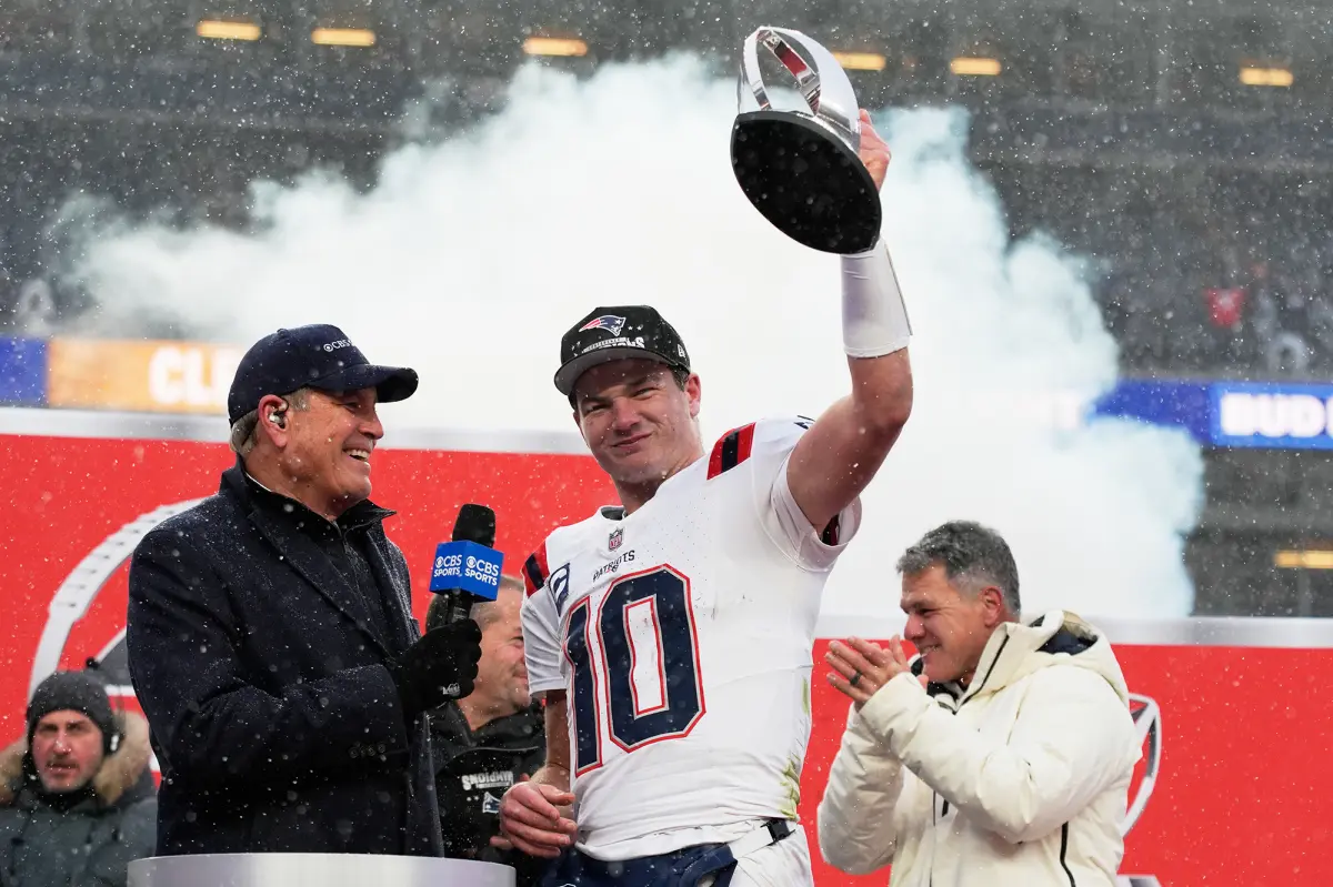 Patriots may face challenges on their straightforward route to the Super Bowl against Seattle.