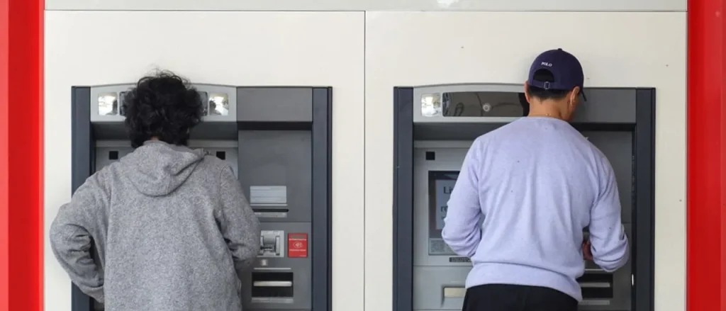 Police Department Cautions About New Scam Thieves Use at ATMs