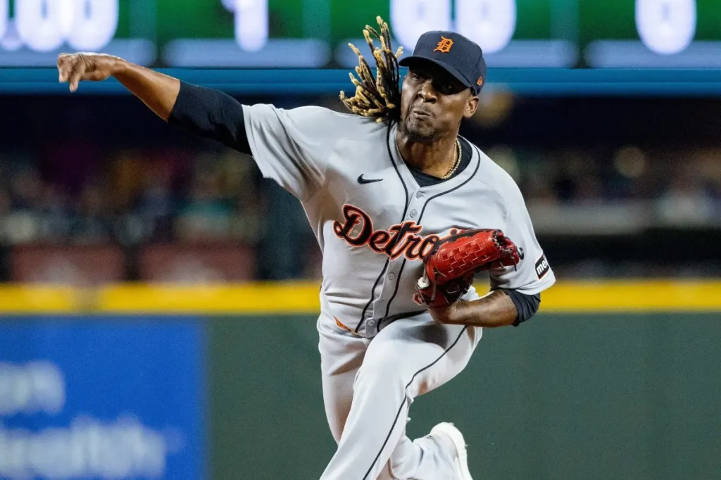 Rafael Montero is joining the Yankees on a minor league contract.