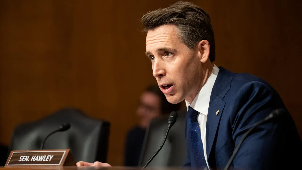 Sen. Hawley says to Minnesota AG Ellison 'you should face charges'