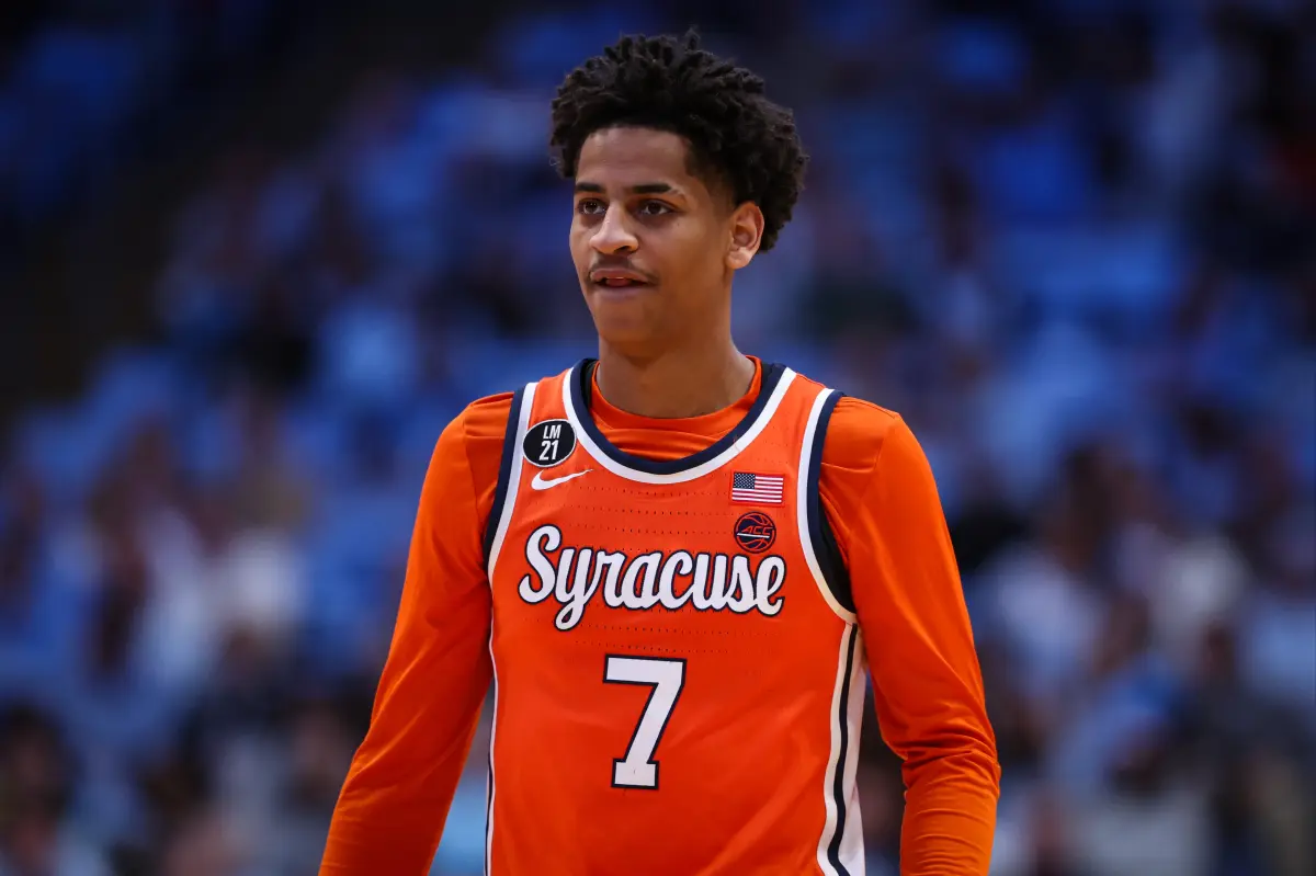 Syracuse sidelines struggling Kiyan Anthony in tough moment