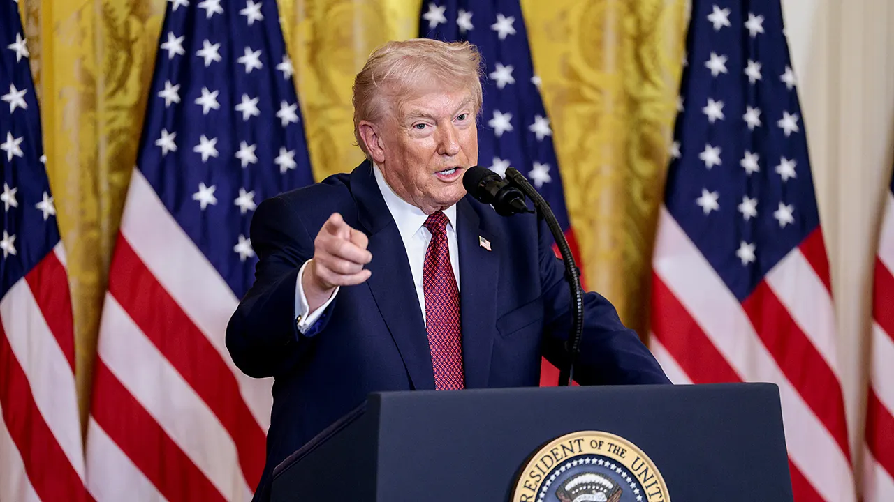 Trump signs order to support coal for national security and strengthen the energy grid