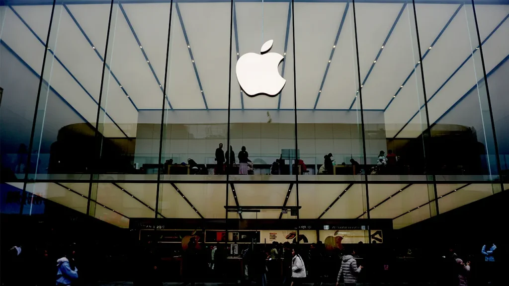 Trump's FTC issues letter to Apple regarding claimed political bias in its news app