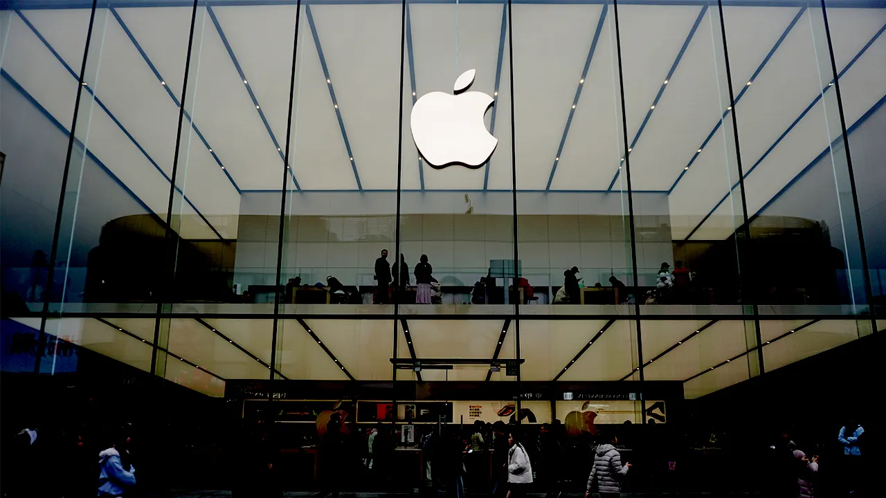 Trump's FTC issues letter to Apple regarding claimed political bias in its news app