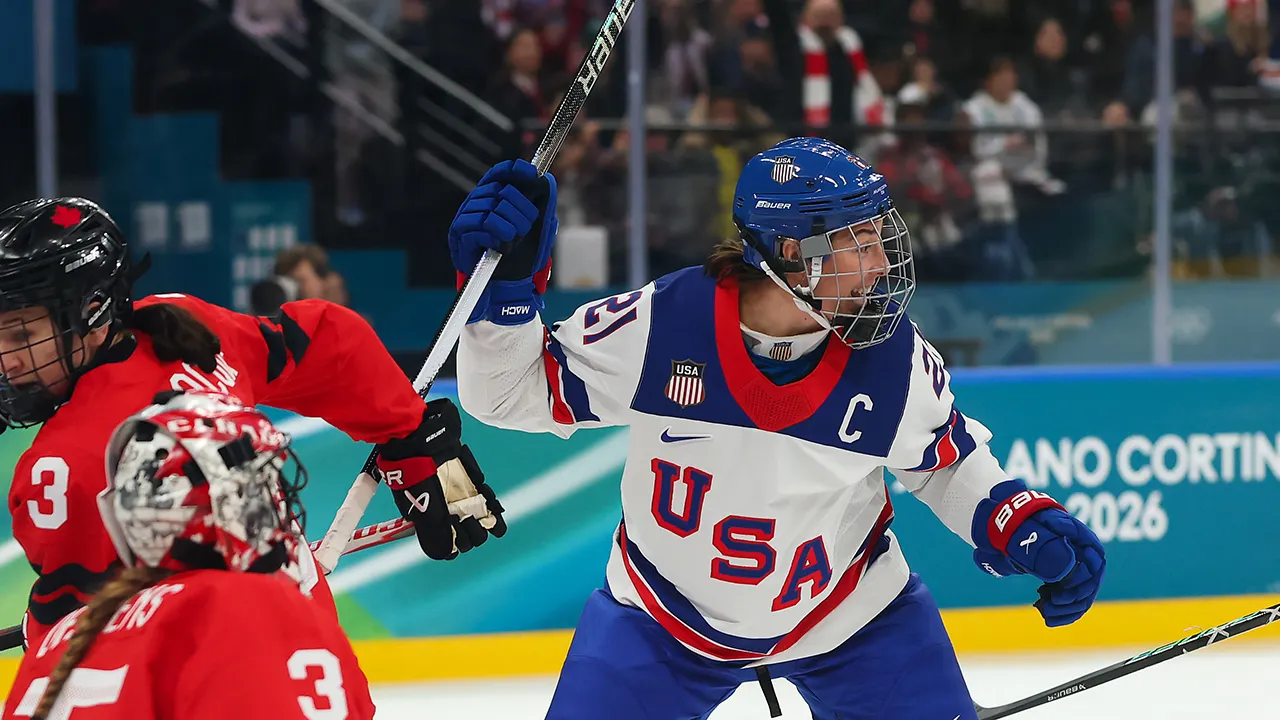 US women dominate Canada, high scoring continues into the knockout round