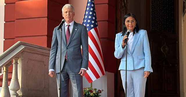 Venezuelan Socialists Welcome U.S. Energy Secretary