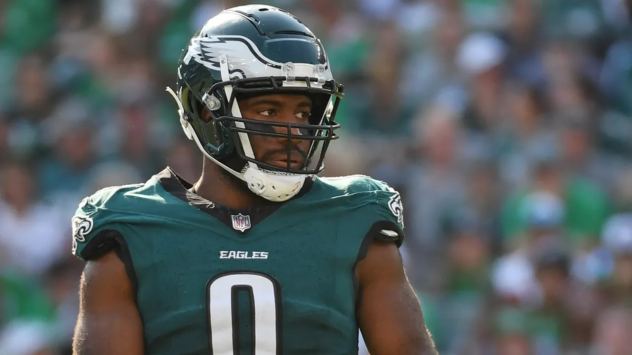 49ers' Bryce Huff steps away from football at 27