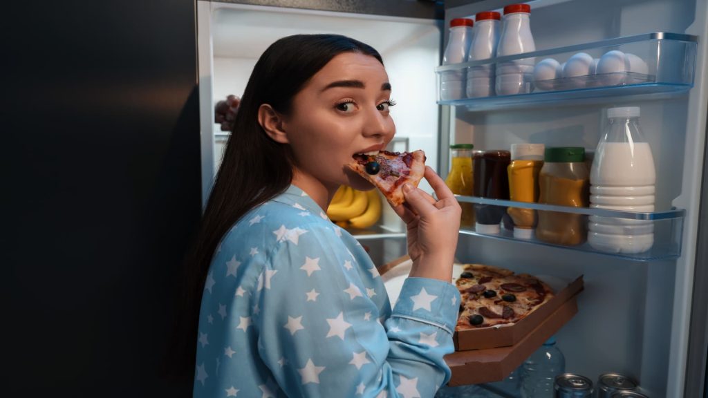 7 things I avoid after 7 p.m. — after two decades of treating heart attacks