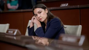 AOC spent $19K of campaign funds on a psychiatrist, oversight group seeks investigation