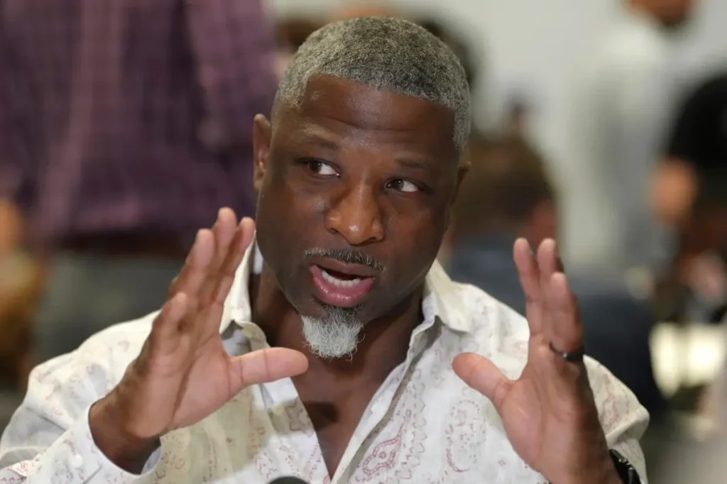 Aaron Glenn focused on completing his 'unfinished' work with the Jets