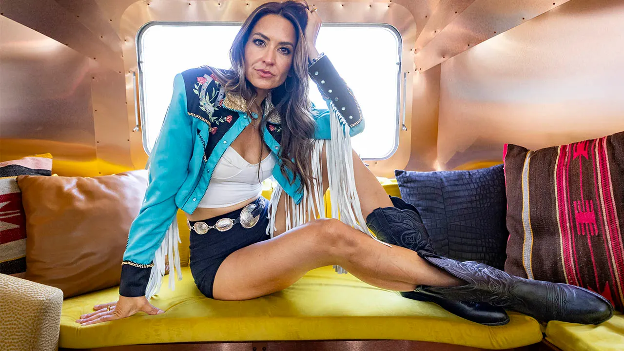 Annie Bosko responds to criticism regarding her song 'Goodbye California'