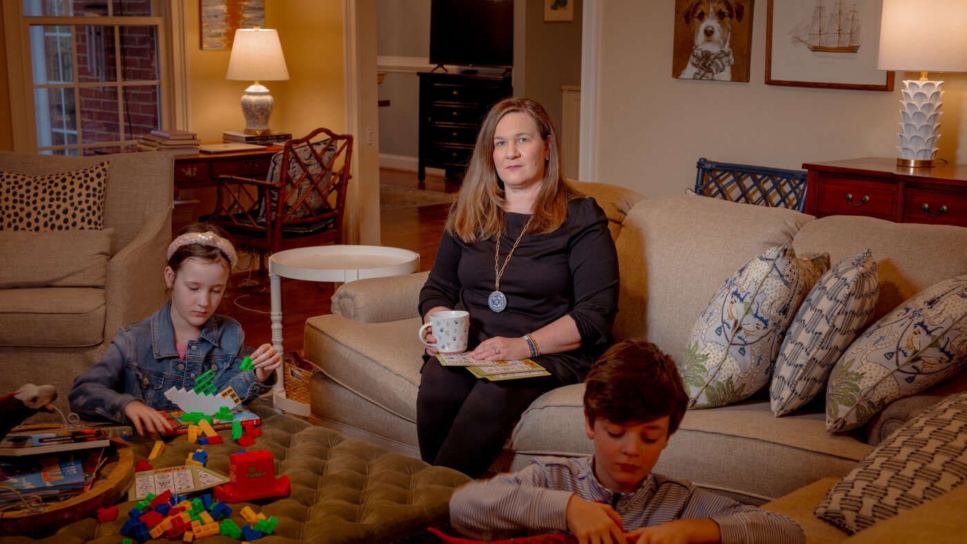 As measles continues to spread, parents are split on vaccination choices.