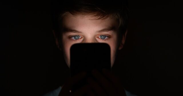 Australia Looks into Meta, TikTok, Snap, and YouTube for Possible Violations of Teen Social Media Restrictions