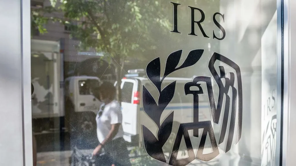 Average tax refund reaches $3,571 during the 2026 filing season according to IRS data