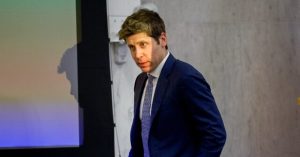 ChatGPT Cautions That Republican Fundraising Connections Are Risky, While Democrat Connections Are Safe