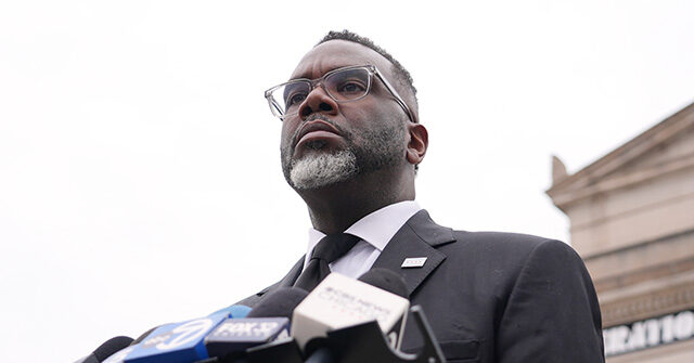 Chicago Mayor Reaffirms Support for Undocumented Immigrants