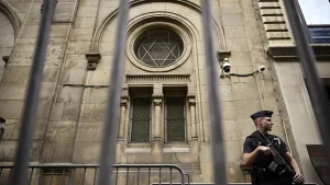 Chicago man charged with making a threat against a synagogue released on bond despite opposition