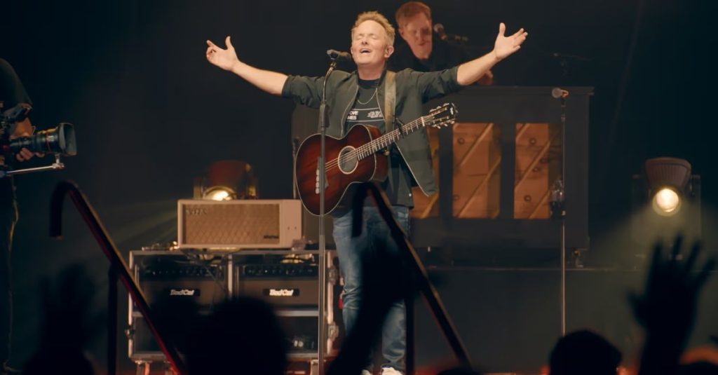 Chris Tomlin Revives an Ancient Hymn: 'Fear and Trembling'