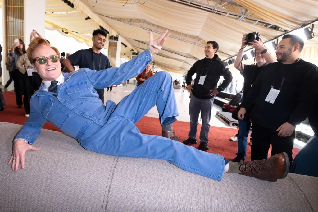 Conan O'Brien shares a joke he won't tell while hosting the Oscars.