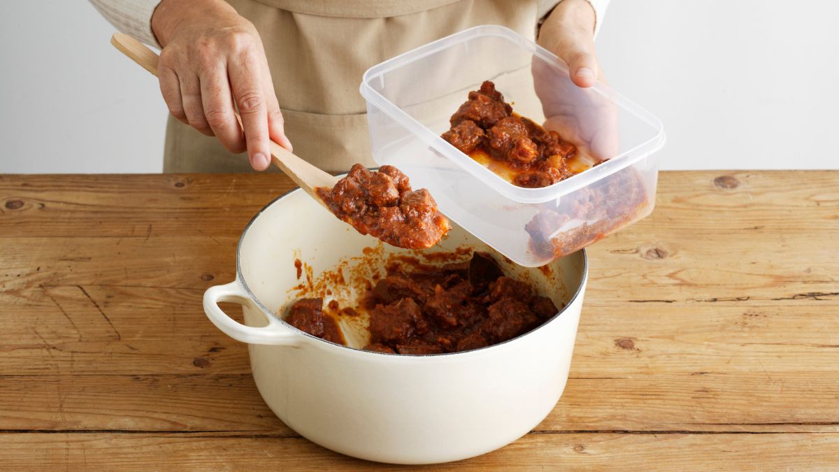 Consuming Identical Meals Daily Could Have an Unexpected Impact on Weight Loss