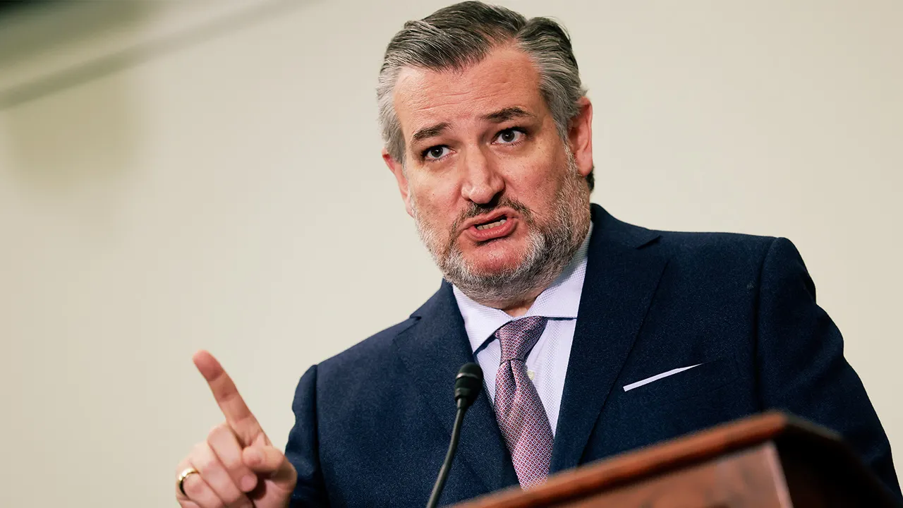 Cruz claims Republicans can support ICE for ten years without help from Democrats