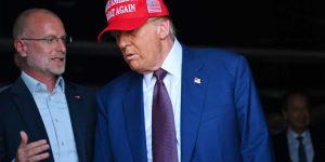 Democrats respond strongly to Trump's weekend threats against 'fake news' media