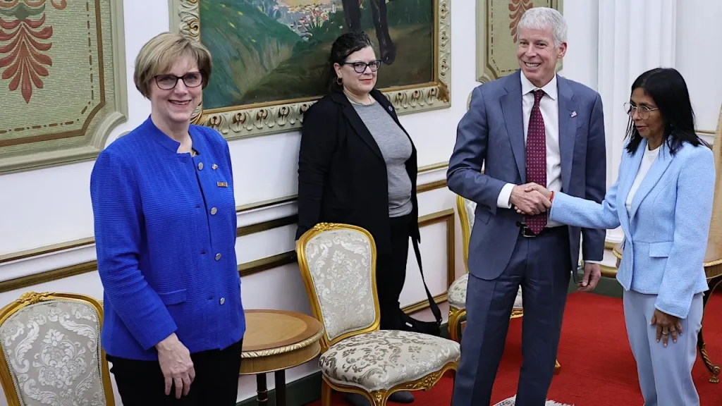 Embassy in Caracas opens again for the first time since 2019