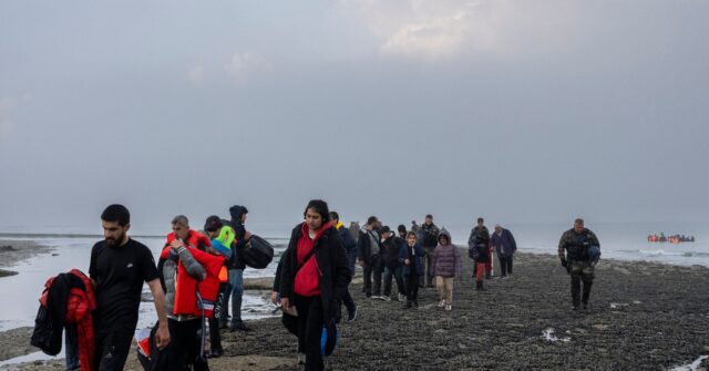 Families with Migrants Receiving Almost £1 Billion in Benefits Each Month