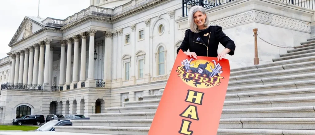 Federal Government Finally Sells Huge DC Building That Has Been Vacant and Costing Millions for More Than a Year