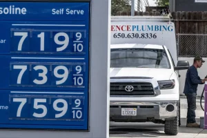 Fuel shortage expected to disrupt summer holidays