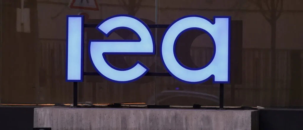 Global Energy Agency Starts Unmatched Action in Response to Oil Crisis