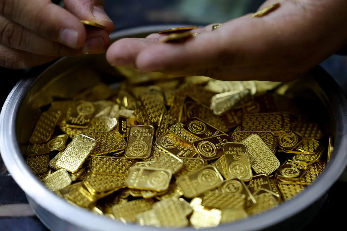 Gold experiences its worst month since the 2008 recession — how the Iran war is affecting metals