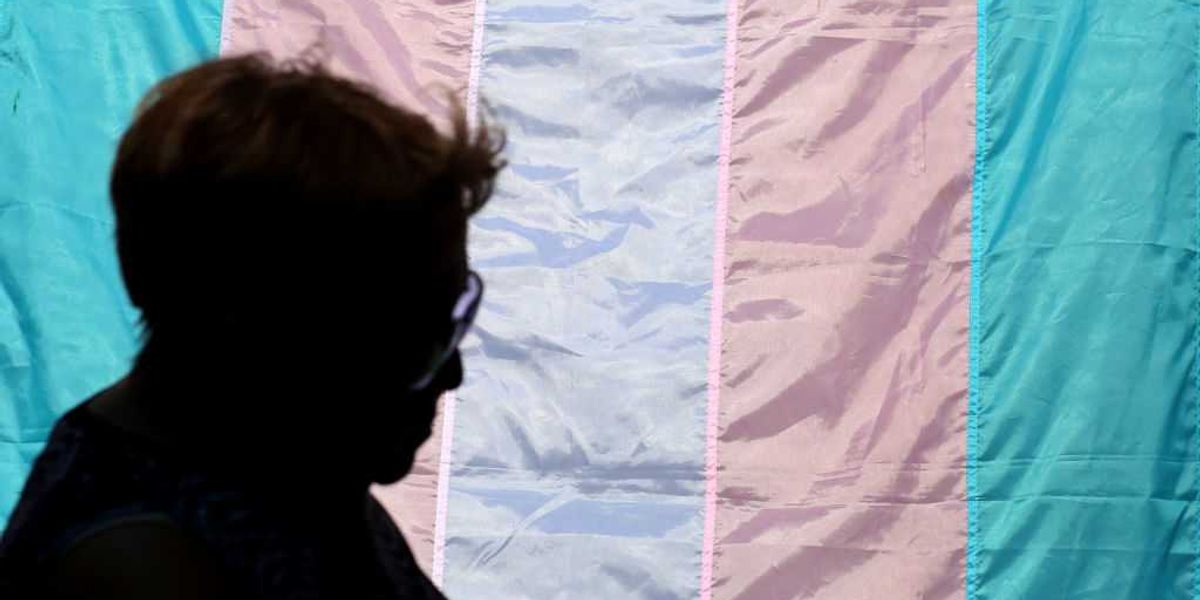 "I can't breathe": 'Trans' lawyer filmed in dramatic outburst during courtroom scene