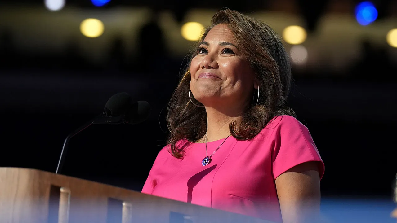 ICE prohibits Rep. Escobar's staff member for reportedly pretending to be a lawyer to see detainees