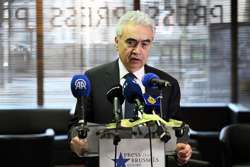 IEA approves unprecedented release of 400 million barrels of oil to address supply issues in the Middle East