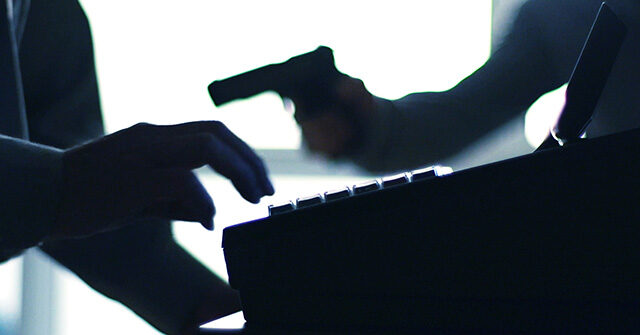 Indian Migrants Accused of Visa Fraud through False Robbery Incidents