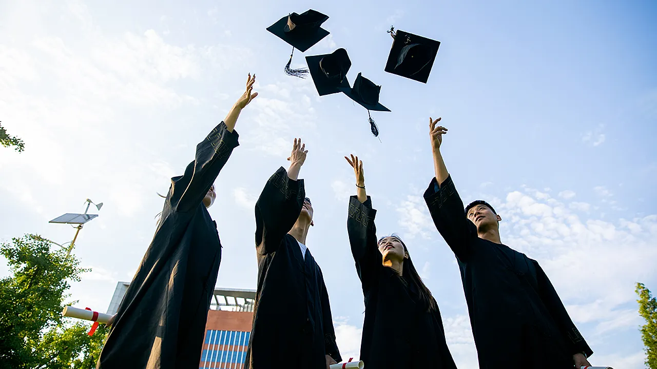 Investigation claims California district awarded diplomas to Chinese students