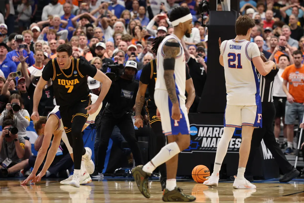 Iowa upsets Florida as the first top seed is eliminated in March Madness
