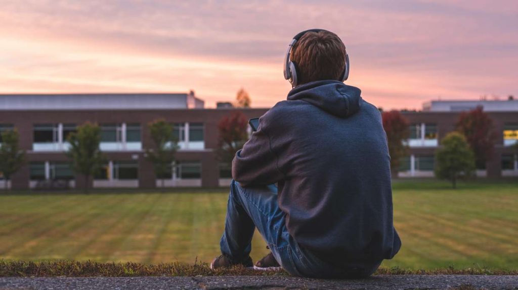 Is your teenager having a hard time? A guide to spotting the signs of depression and anxiety