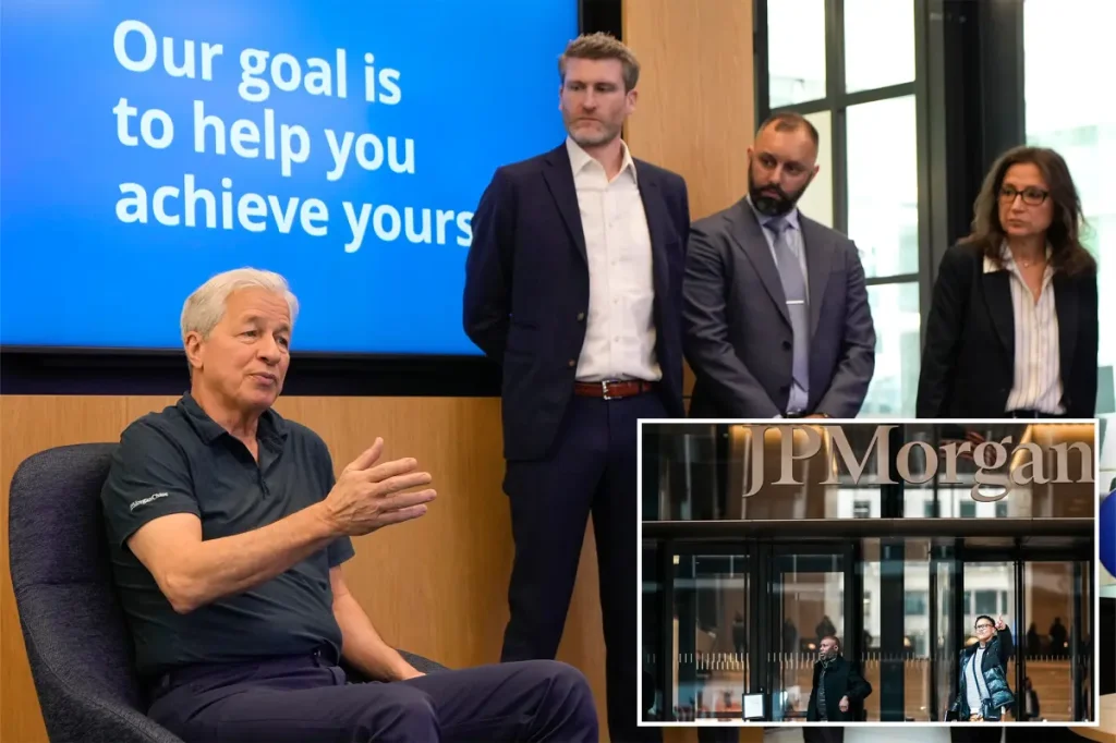 JPMorgan is said to be monitoring the work hours of junior bankers using new tracking technology.