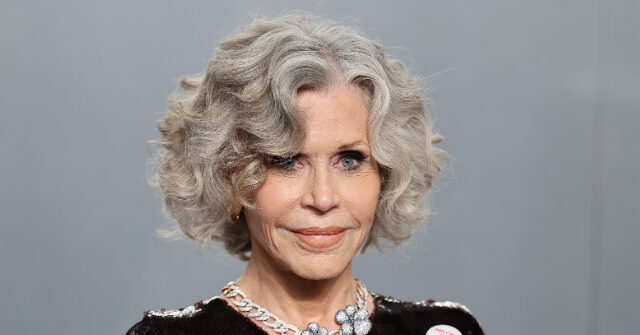 Jane Fonda Opposes Paramount's Acquisition of Warner Bros. at the Oscars, Claiming 'I Was Involved with the Person' Who Founded CNN