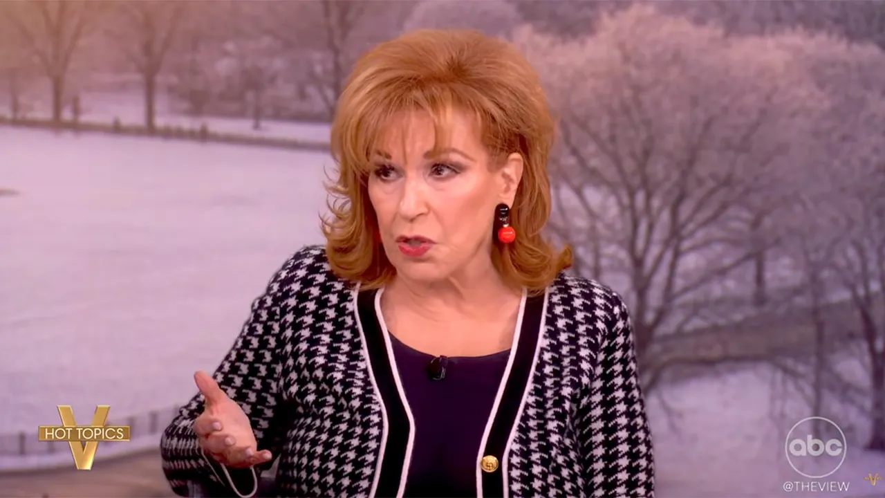 Joy Behar criticizes the Oscars for failing to give a proper tribute to Robert Duvall.