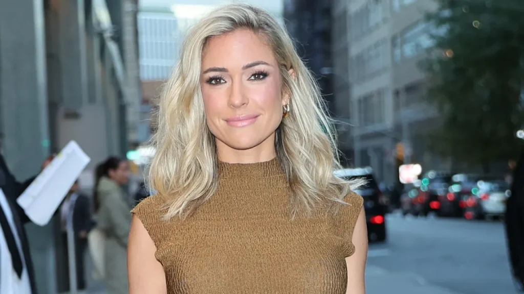 Kristin Cavallari criticizes married athletes for engaging with her Instagram posts.