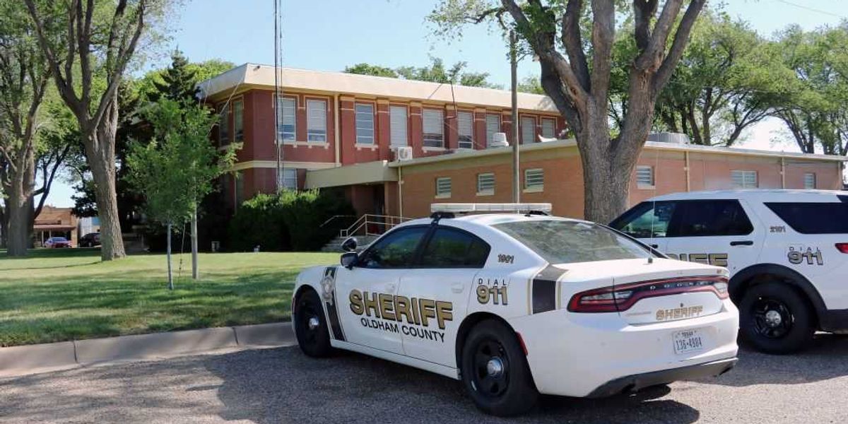 Man identified as Muhi Mohanad Najm reportedly enters Texas elementary school wearing military equipment and carrying a gun.