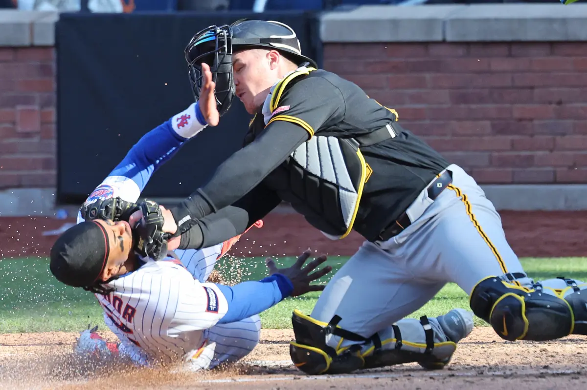 Mets hurt by debatable choices in extra-inning defeat to Pirates