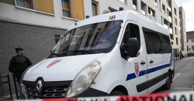 Migrant Taken into Custody Following Suspected Attempt to Attack Bank of America